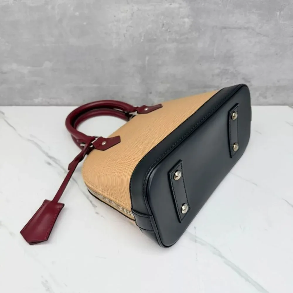 Louis Vuitton Women Pre-Loved Bag Very Good Condition